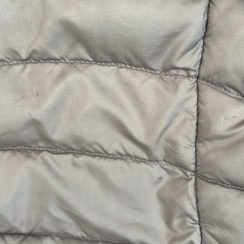 Girl's Patagonia Down Sweater in Smokey Violet, Size L(12) - Picture 12 of 12